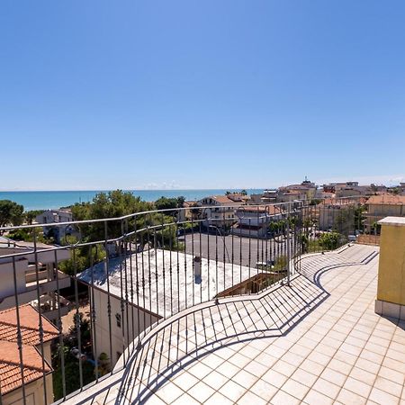 Residence Palazzo Sayonara Tortoreto Εξωτερικό φωτογραφία