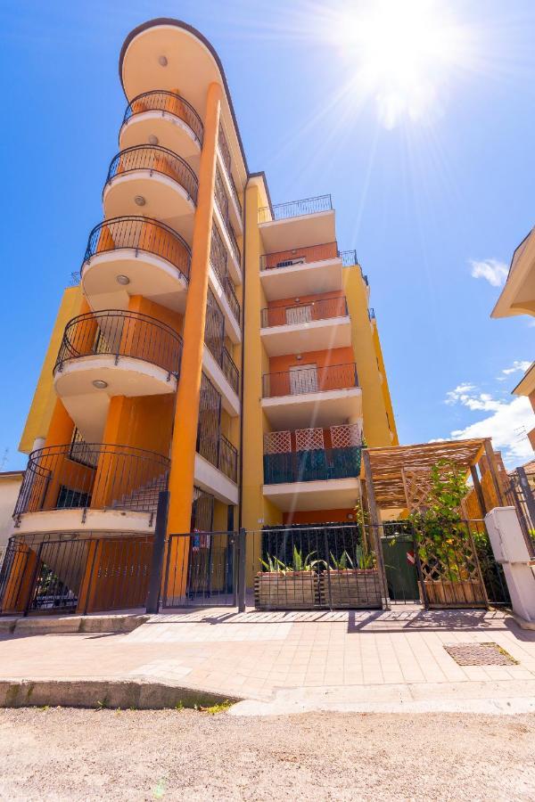 Residence Palazzo Sayonara Tortoreto Εξωτερικό φωτογραφία