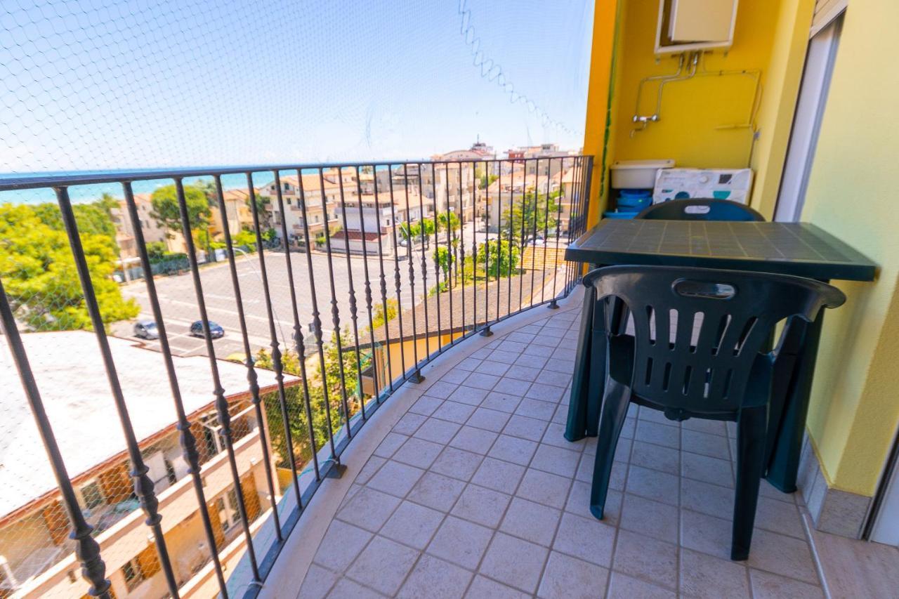 Residence Palazzo Sayonara Tortoreto Εξωτερικό φωτογραφία