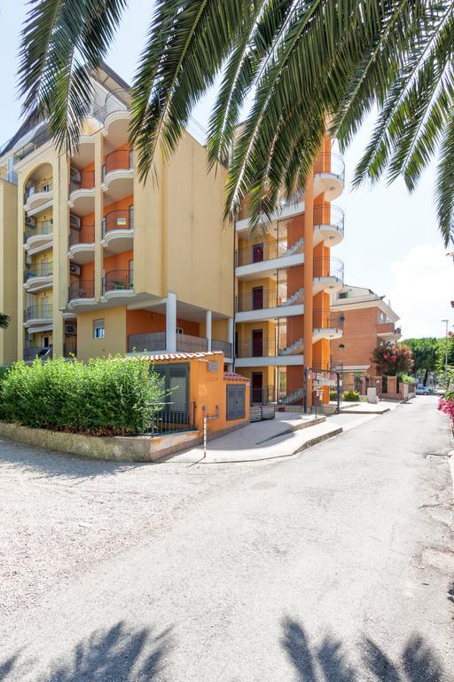 Residence Palazzo Sayonara Tortoreto Εξωτερικό φωτογραφία
