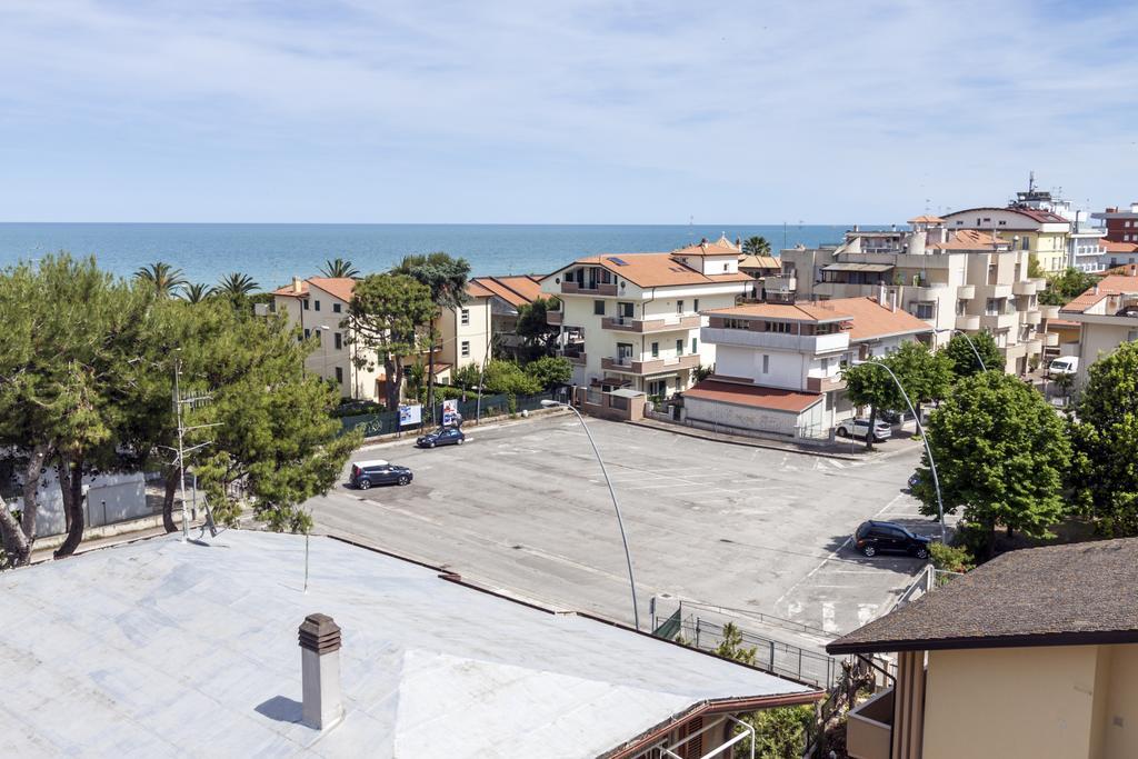 Residence Palazzo Sayonara Tortoreto Εξωτερικό φωτογραφία